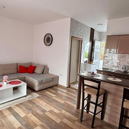Apartmani Jovan Ulcinj Zewnętrze zdjęcie