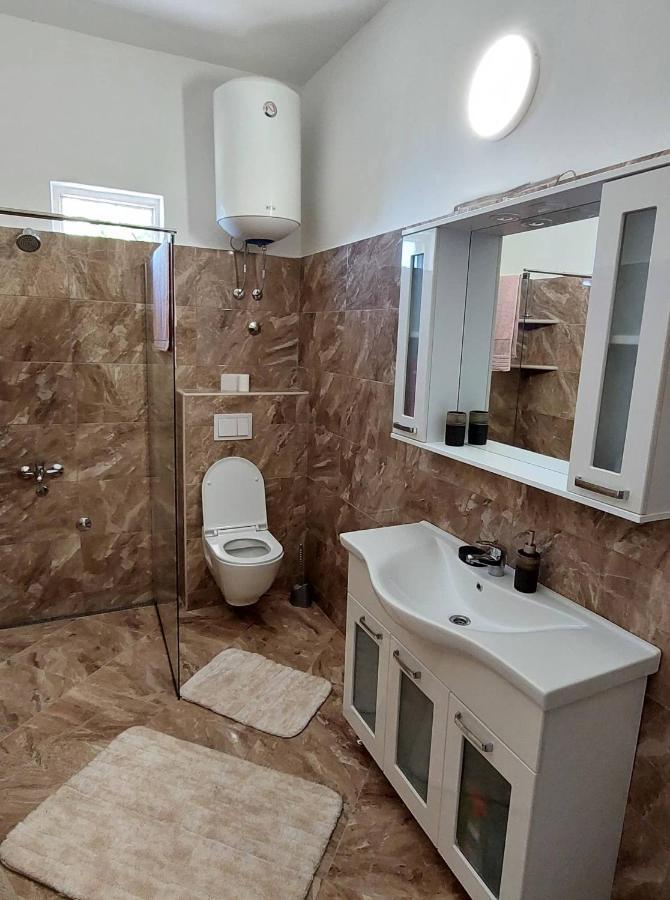 Apartmani Jovan Ulcinj Zewnętrze zdjęcie