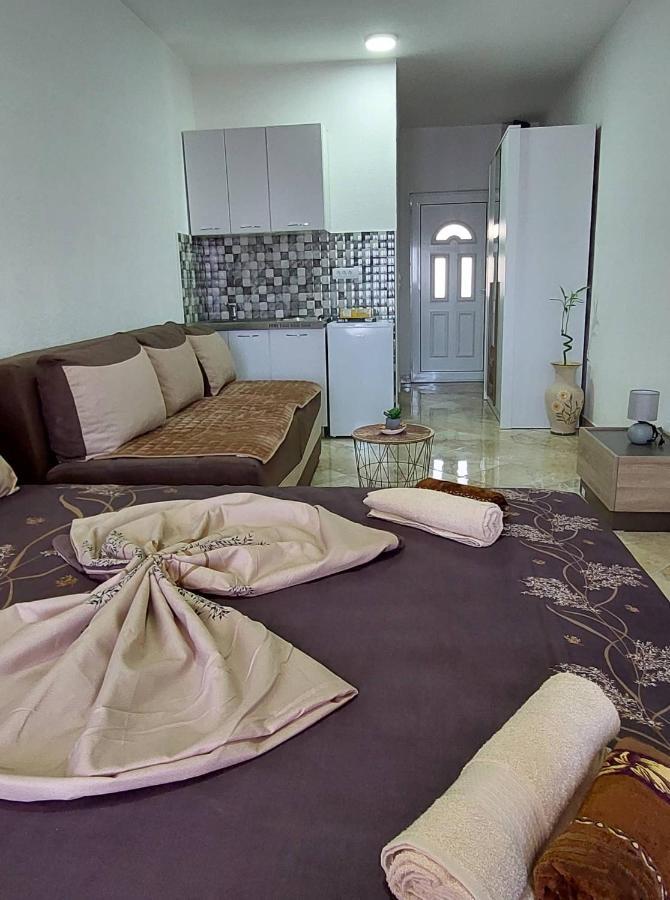 Apartmani Jovan Ulcinj Zewnętrze zdjęcie