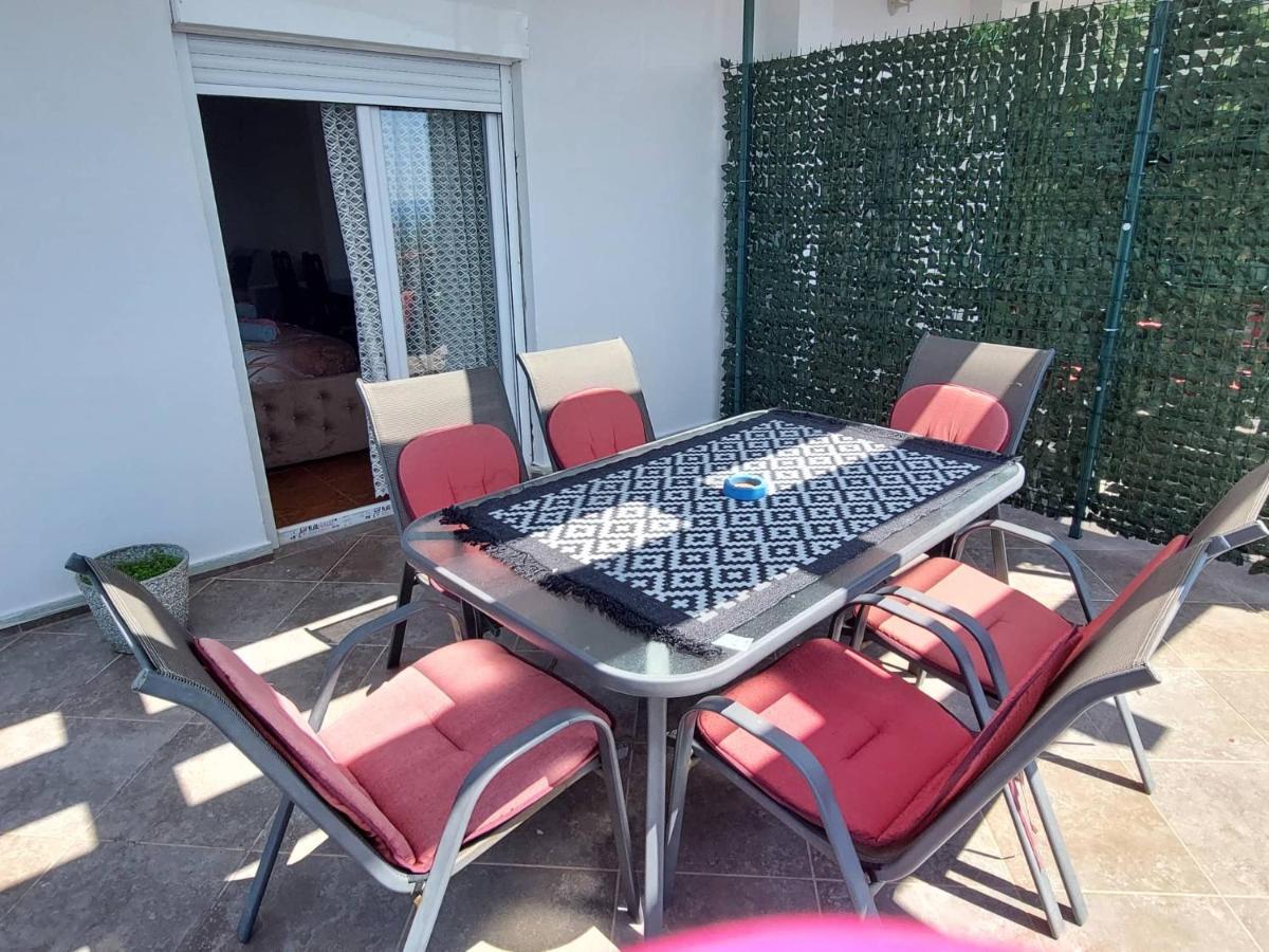 Apartmani Jovan Ulcinj Zewnętrze zdjęcie