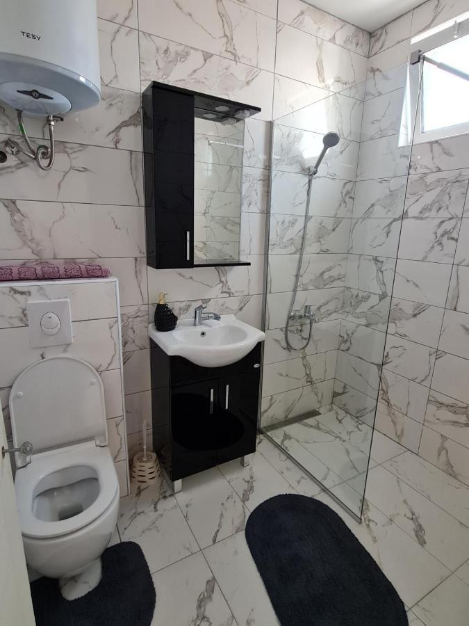 Apartmani Jovan Ulcinj Zewnętrze zdjęcie