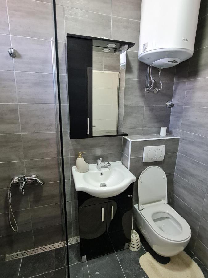 Apartmani Jovan Ulcinj Zewnętrze zdjęcie