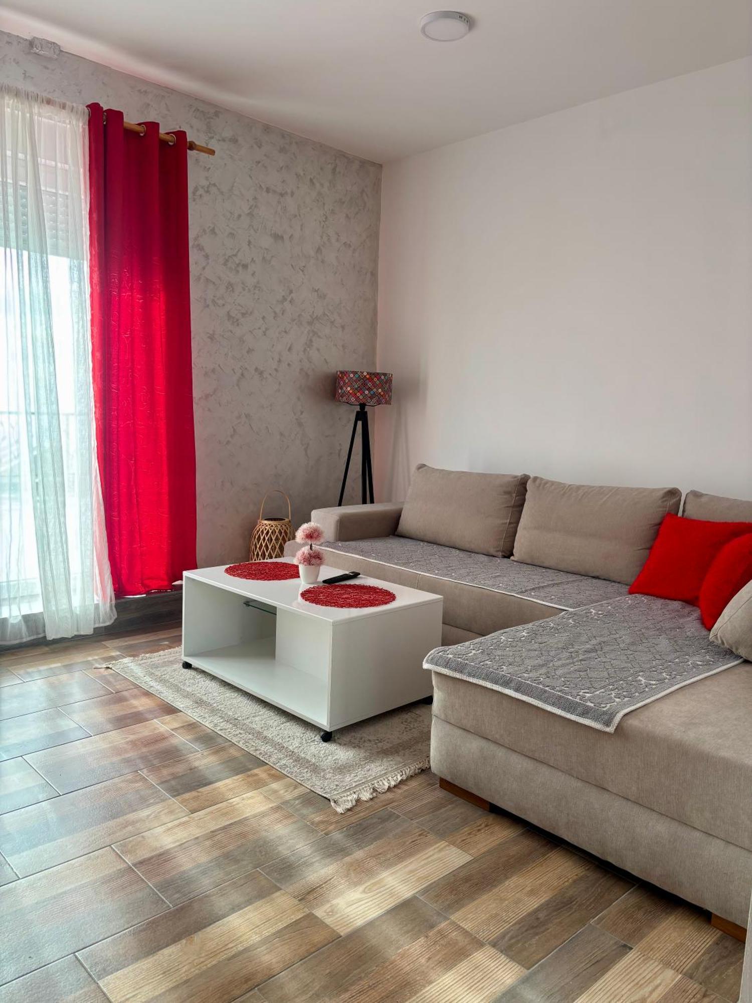 Apartmani Jovan Ulcinj Zewnętrze zdjęcie